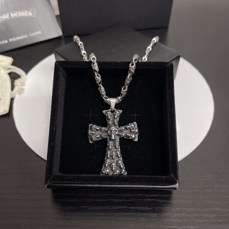 Ch**me He**ts necklaces